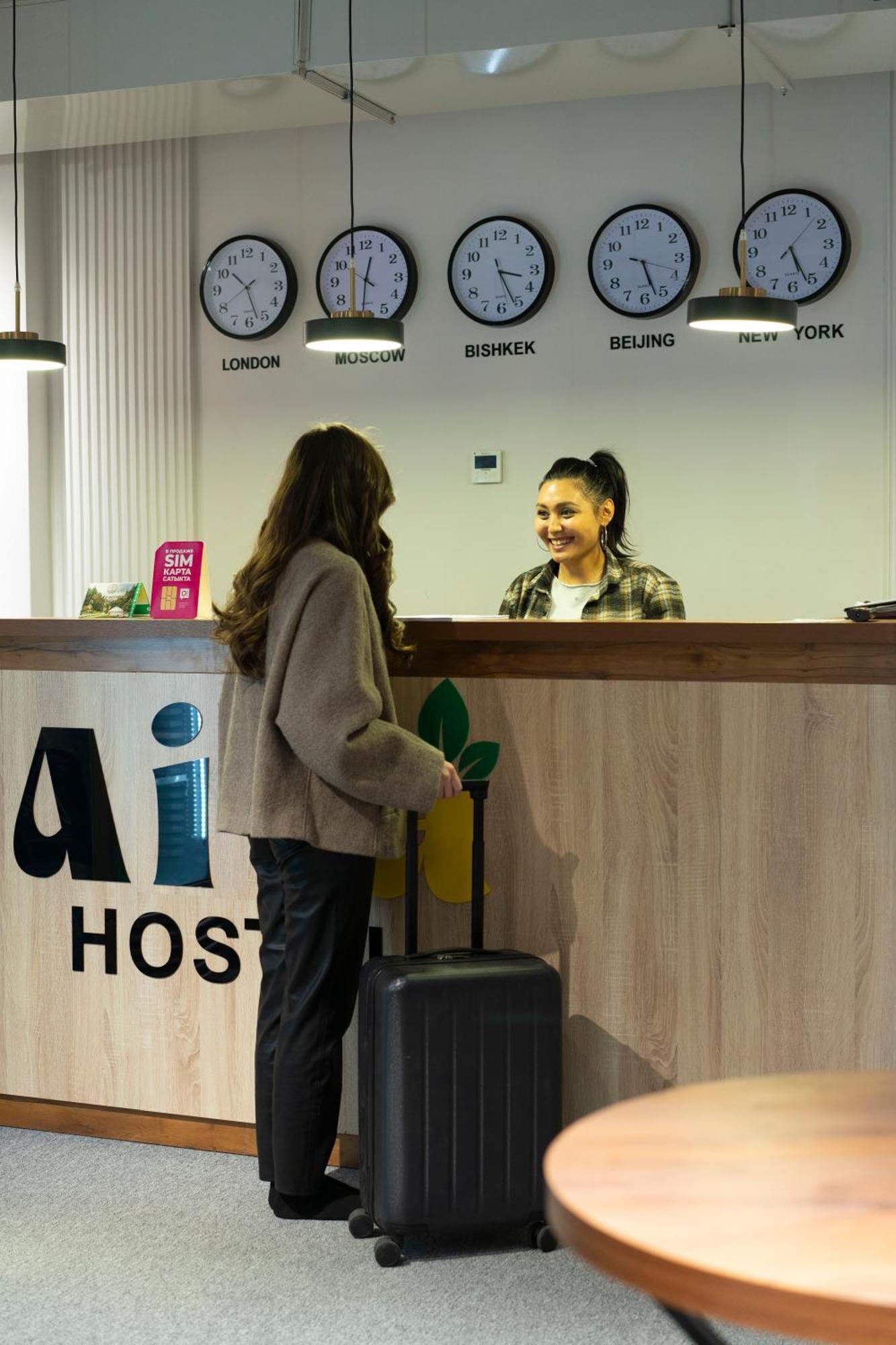 Aiva Hostel 比什凯克 外观 照片