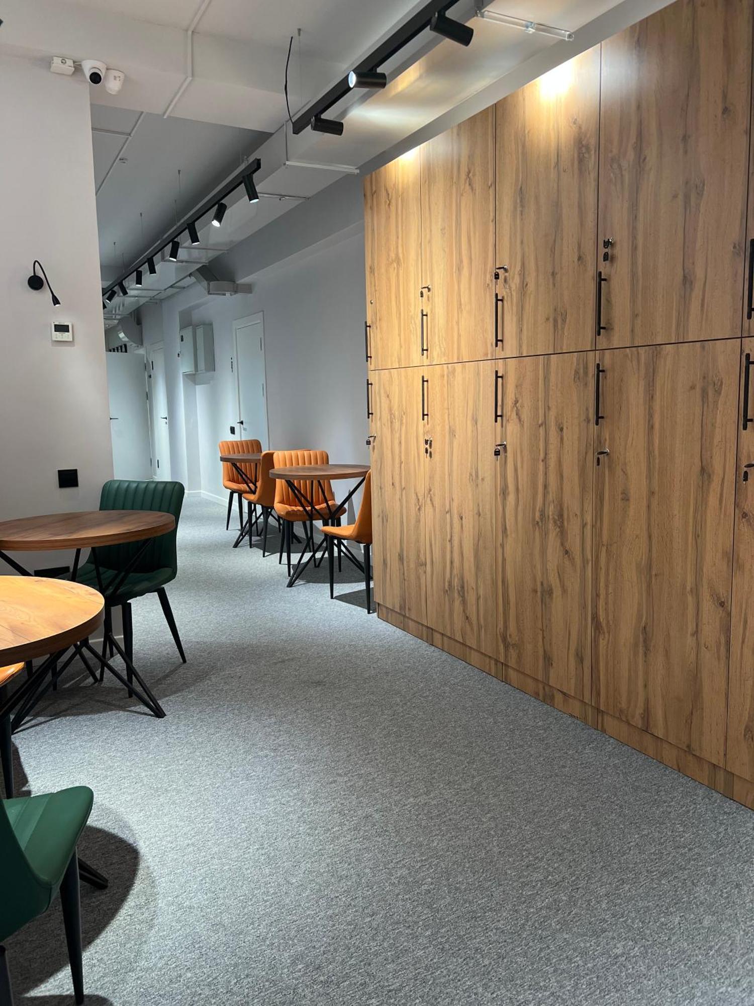 Aiva Hostel 比什凯克 外观 照片